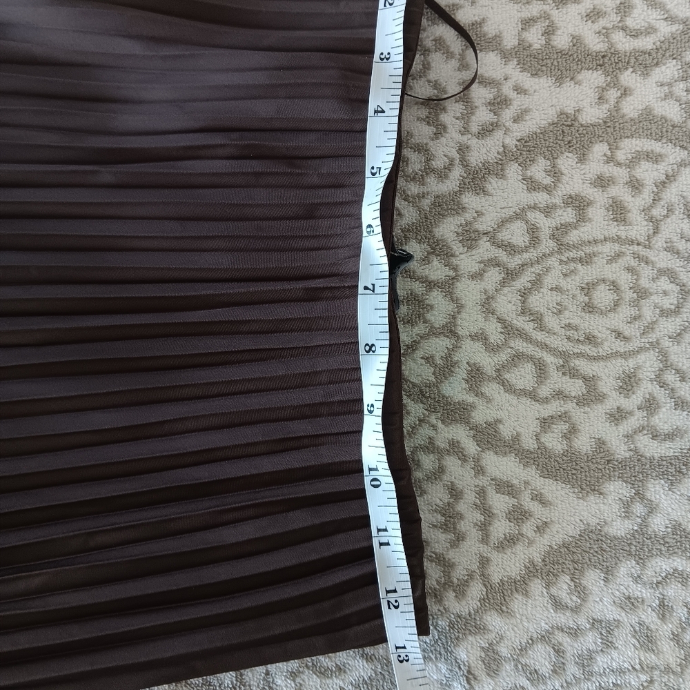 J Crew Gwyneth Pleated Midi Skirt - Picture 2 of 4